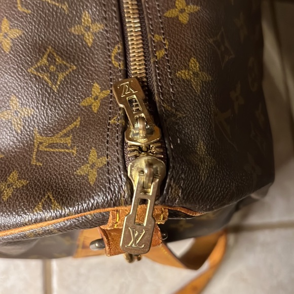 Louis Vuitton Keepall Bandouliere - Picture 10 of 16